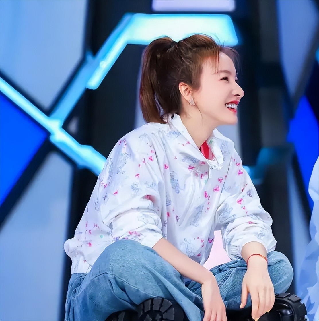 吴昕娱乐圈小说_吴昕改造节目 湖南台吴昕事件 吴昕主持生涯经历