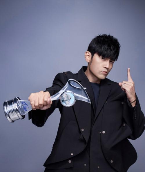 娱乐圈走光偷拍视频泛滥 周杰伦BTS热度背后暗流涌动